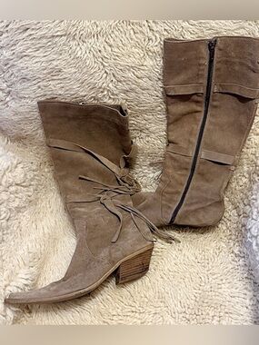 KOKOPELLI - Women's Taupe Suede Mid-Calf Western Boots